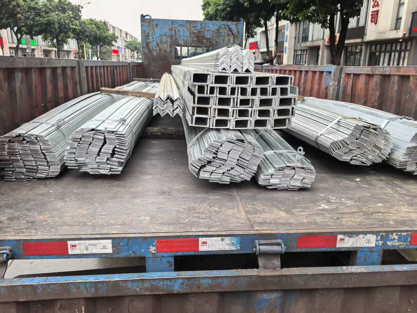 深圳镀锌扁钢